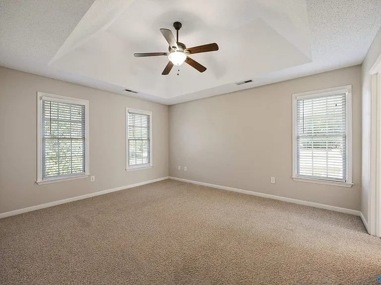 115 Medicine Bend Ct — Photo 9