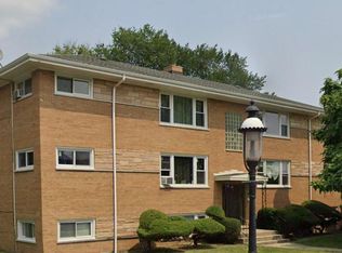 340 E Burlington St APT 1W, Riverside, IL 60546