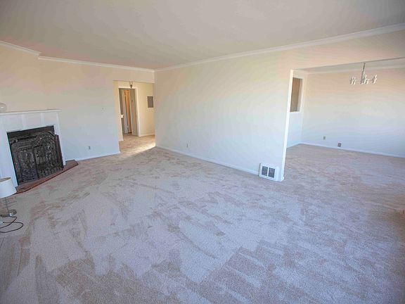 3rd image of 654 37th Ave #656