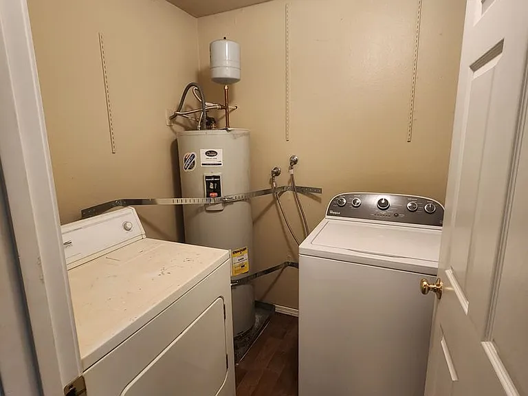 Heather Ridge, 2 Bedrooms, 1 Bathroom Apartments for Rent! — Photo 24