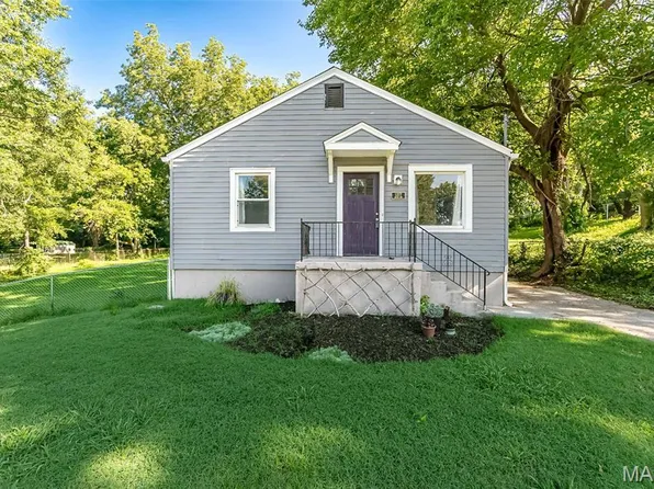 1377 Heydt Ave, Saint Louis, MO 63135