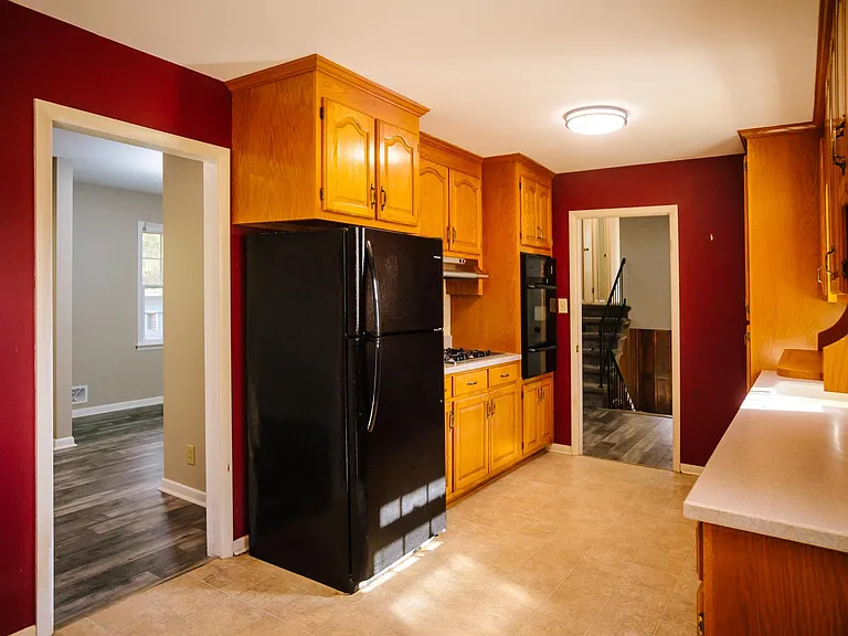 1301 Normandy Rd — Photo 9
