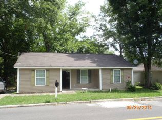 685 Mitchell St, Dalton, GA 30721