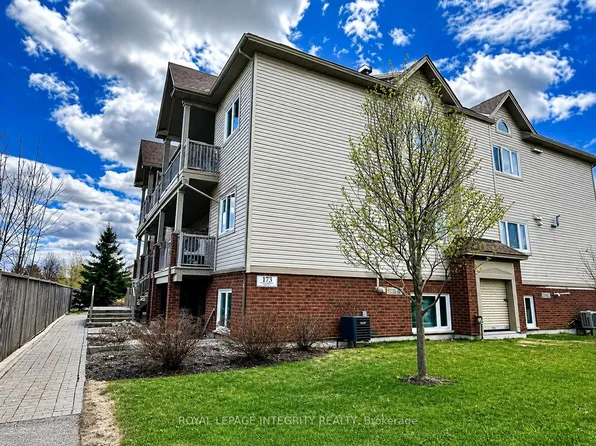 173 Crestway Dr #A, Ottawa, ON K2G 7C8