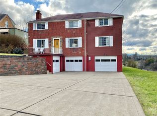 538 Rolling Green Dr, Bethel Park, PA