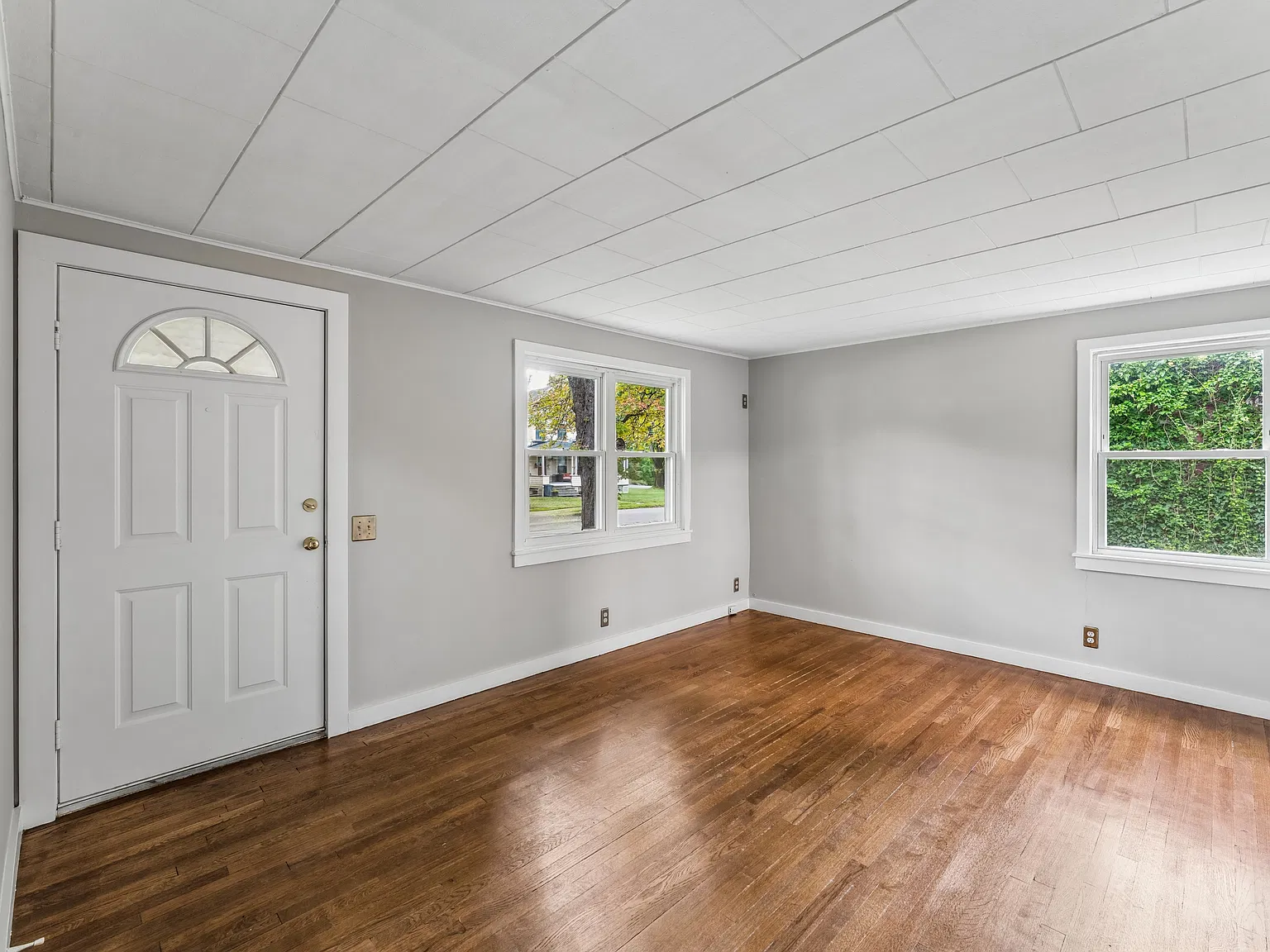 2 bed, 660 sqft, $3,000 — Photo 3