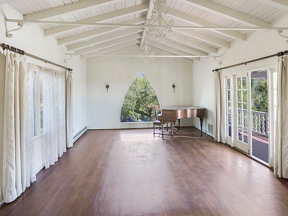 5th image of 2736 Cuesta Rd