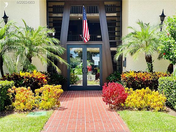 2nd image of 1800 SE Saint Lucie Blvd APT 3-104