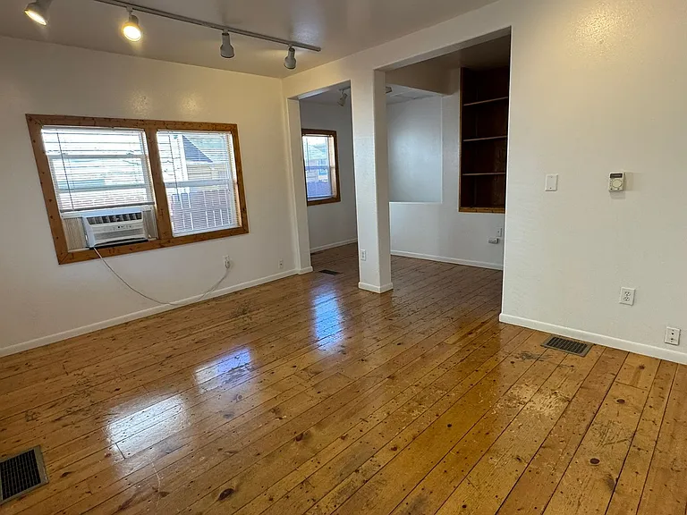 426 N 9th St — Photo 3