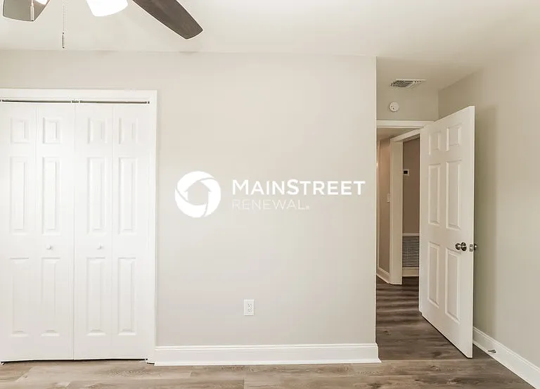 4925 Indialantic Dr — Photo 11
