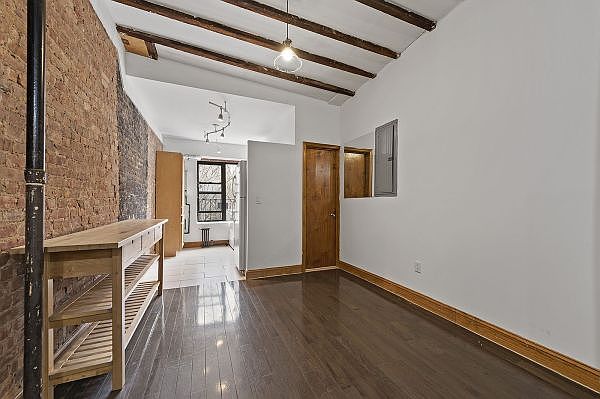 1st image of 2310 1st Ave #2N