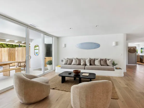 1190 E Buena Vista Dr, Palm Springs, CA 92262