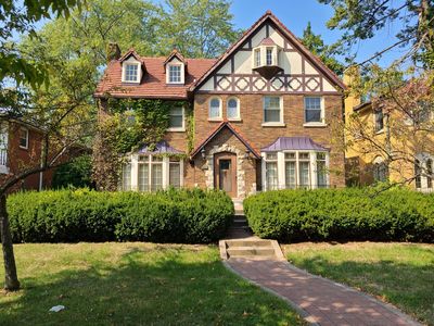 1115 N Oak Park Ave, Oak Park, IL, 60302