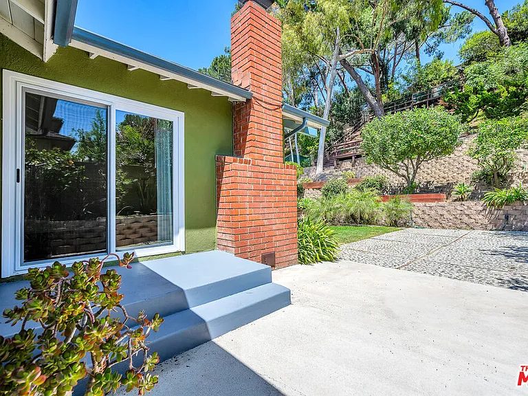 4076 Tropico Way — Photo 44