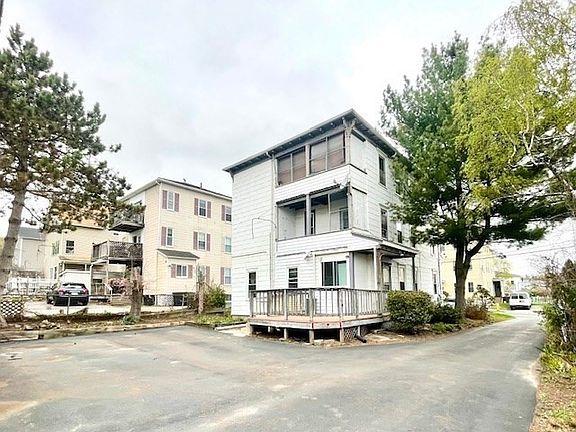 3rd image of 7 Ekman St