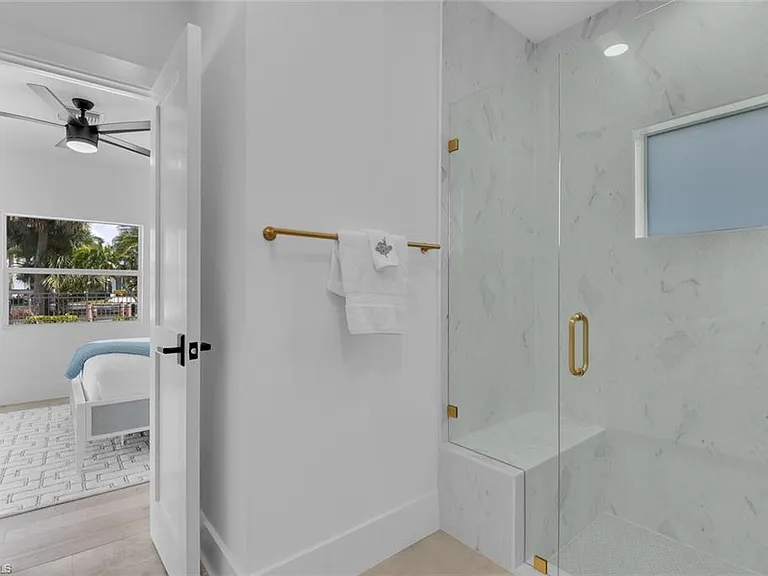 215 Mooring Line Dr — Photo 32
