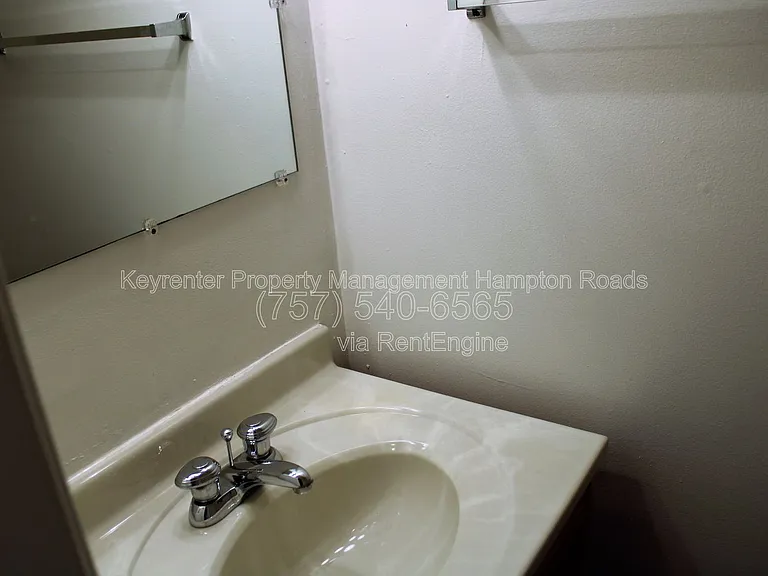 1 Peachtree Ct — Photo 20