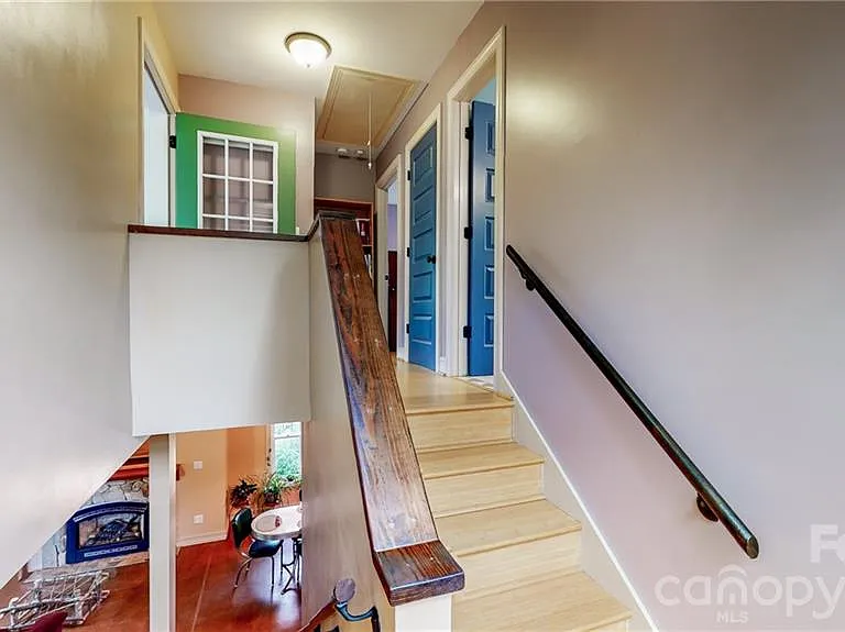 19 Sevan Ct — Photo 10