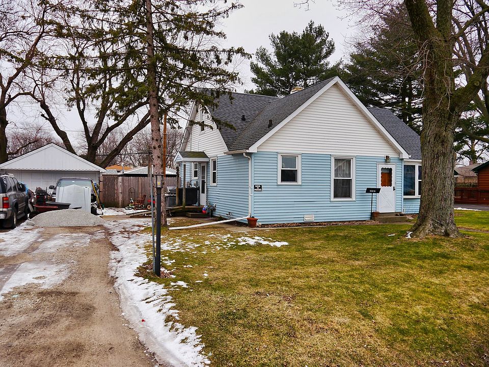 1st image of 10619 S Worth Ave