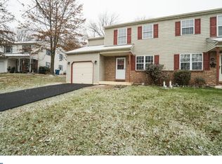 921 Pine Ct, Perkasie, PA