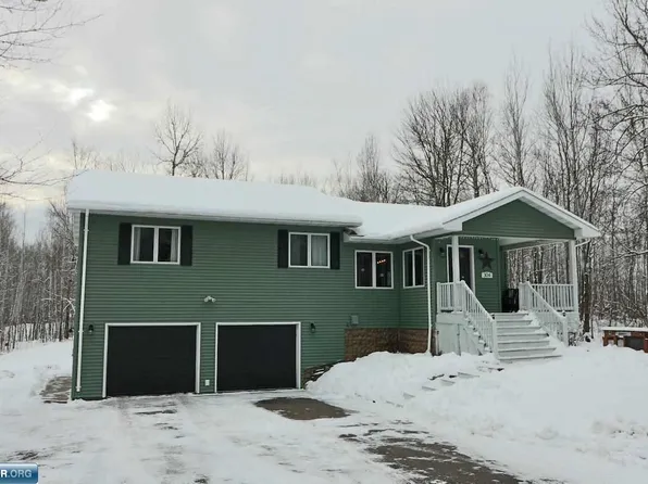 304 Lakeview Dr, Hoyt Lakes, MN 55750