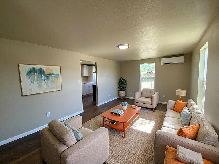 173 E Everett Ave #1 — Photo 1