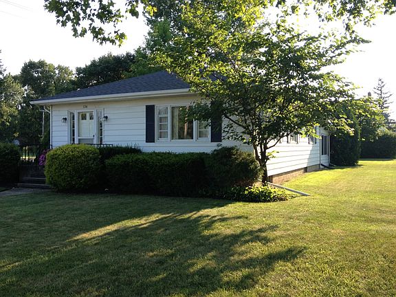 4th image of 126 McKinley St