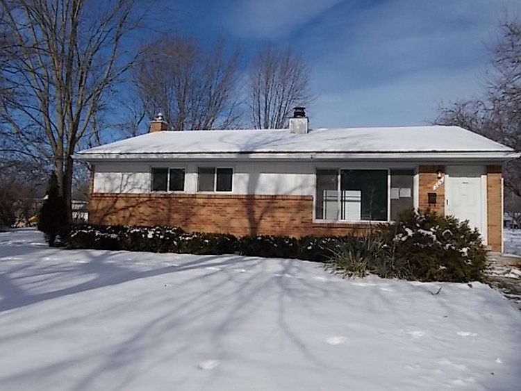 1st image of 205 Capitol Dr