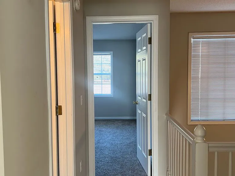 195 N Springview Dr — Photo 12
