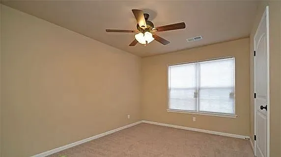 3 bed, 1420 sqft, $1,200 — Photo 4