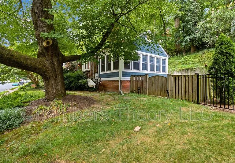 3635 Vacation Ln — Photo 33