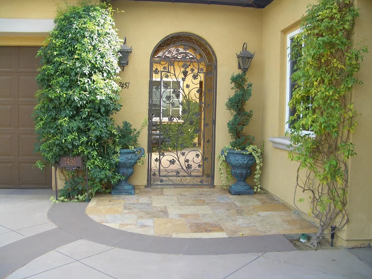 4 bed, 3.5 bath, 3600 sqft, $8,250 — Photo 3