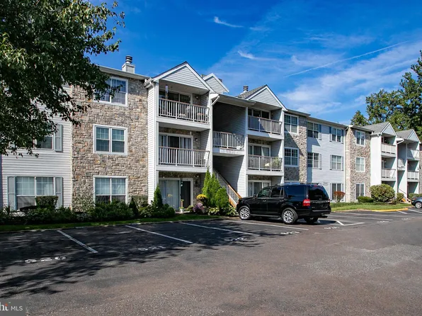 66 Juniper Way, Hamilton, NJ 08619