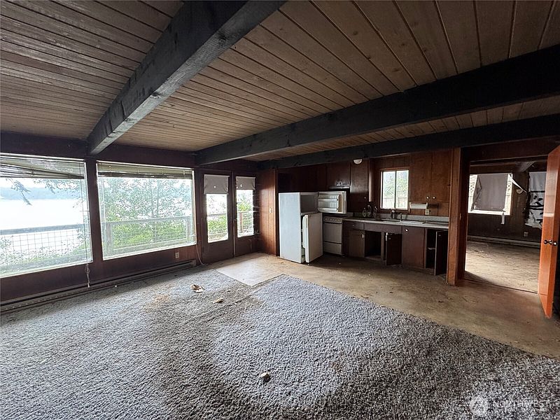 4th image of 1284 Dines Point Road