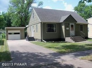 2110 7th St N, Fargo, ND 58102