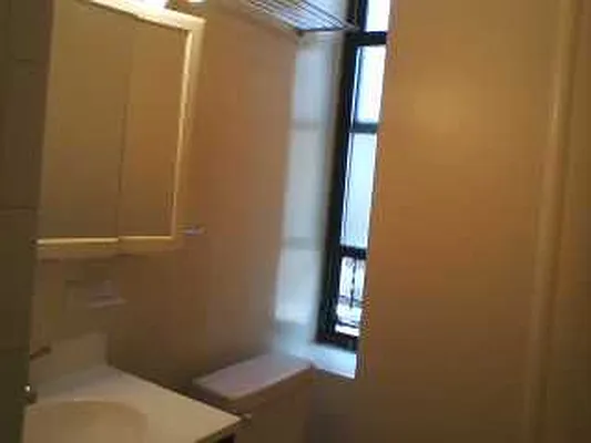 Rented by Station Cities | media 13