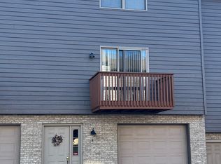 3 Sunridge Dr, Morgantown, WV 26505