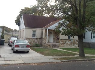 422 W High St, Glassboro, NJ 08028