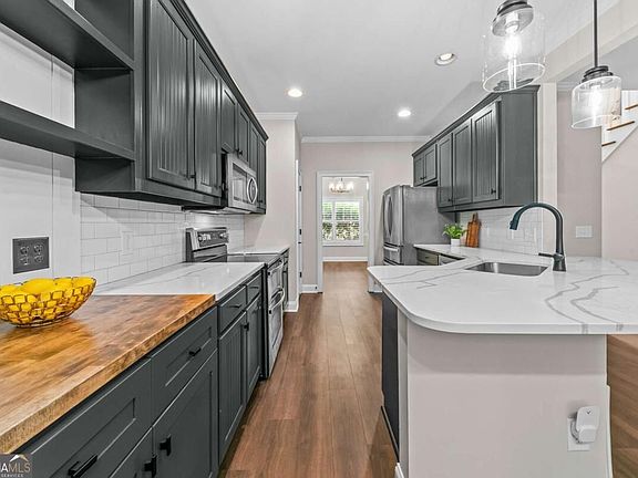 5th image of 1650 Washington Way