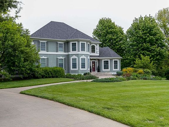 2nd image of 1521 Sharingbrook Dr
