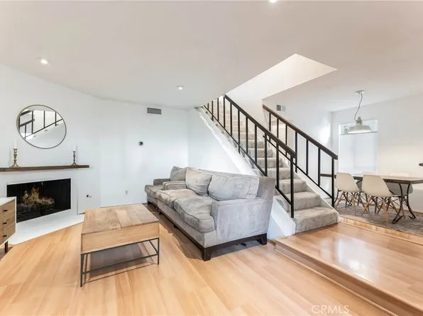 18411 Hatteras St Unit 147, Tarzana, CA 91356