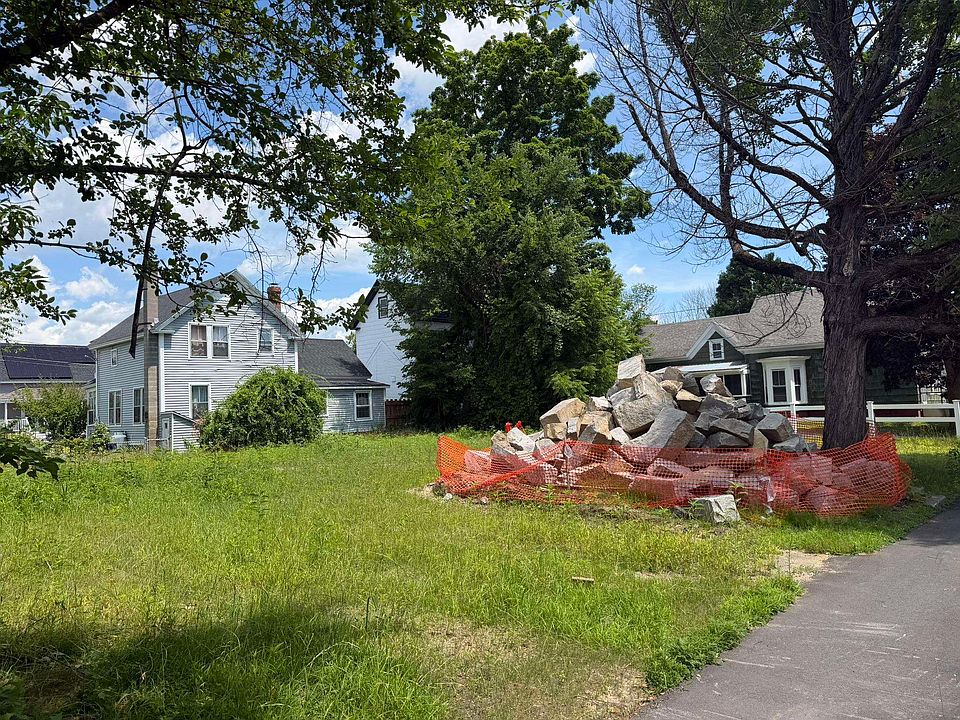 2nd image of 18-22 Elliot Street