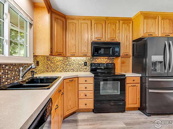 3rd image of 2214 Mountair Ln