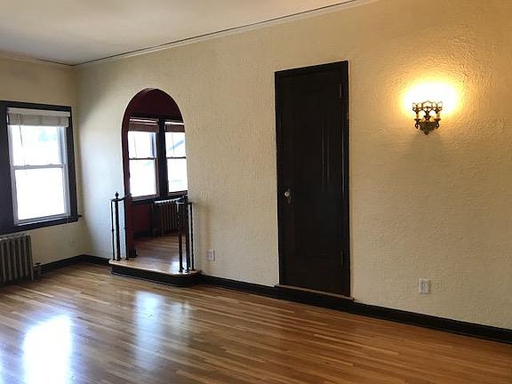 5th image of 3948 1st Ave S APT 204