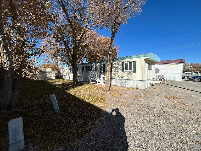 300 Linda Lee St — Photo 41