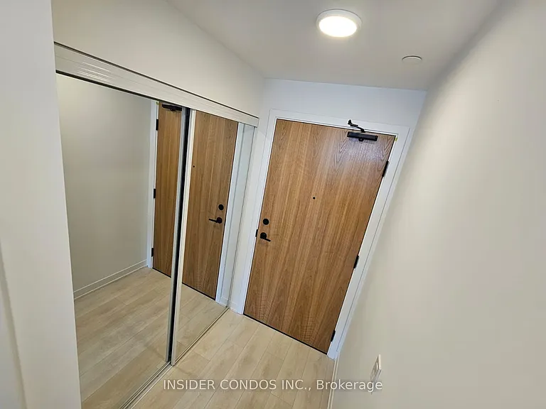 7950 Bathurst St #1412 — Photo 5