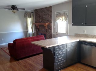 1343 Hidden Creek Cir, Hickory, NC 28602