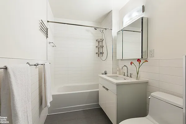 Sold by Brown Harris Stevens | media 19