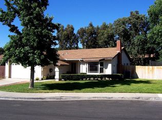620 Meadow Grove Pl, Escondido, CA 92027