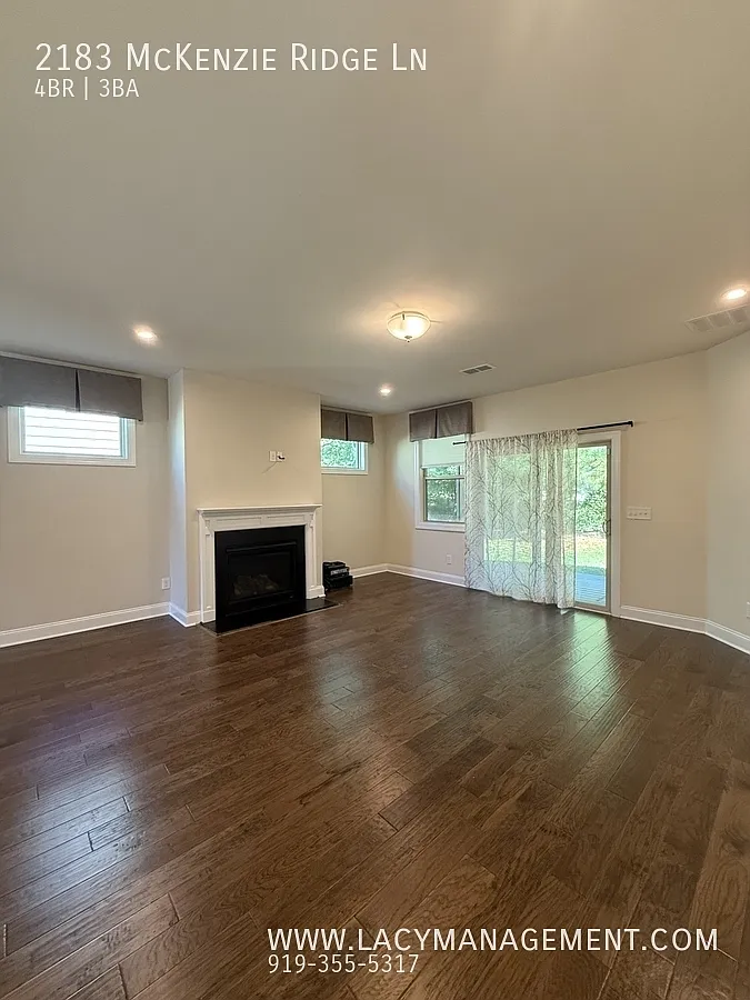 4 bed, 3.0 bath, 2588 sqft, $2,595 — Photo 4